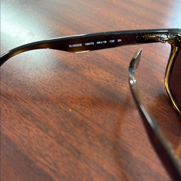 Ray-Ban NEW WAYFARER KIDS RJ 9052 48/16 130 Tortoise - Picture 2 of 3